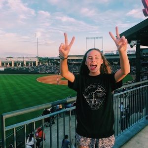 Meet your Posher, Olivia